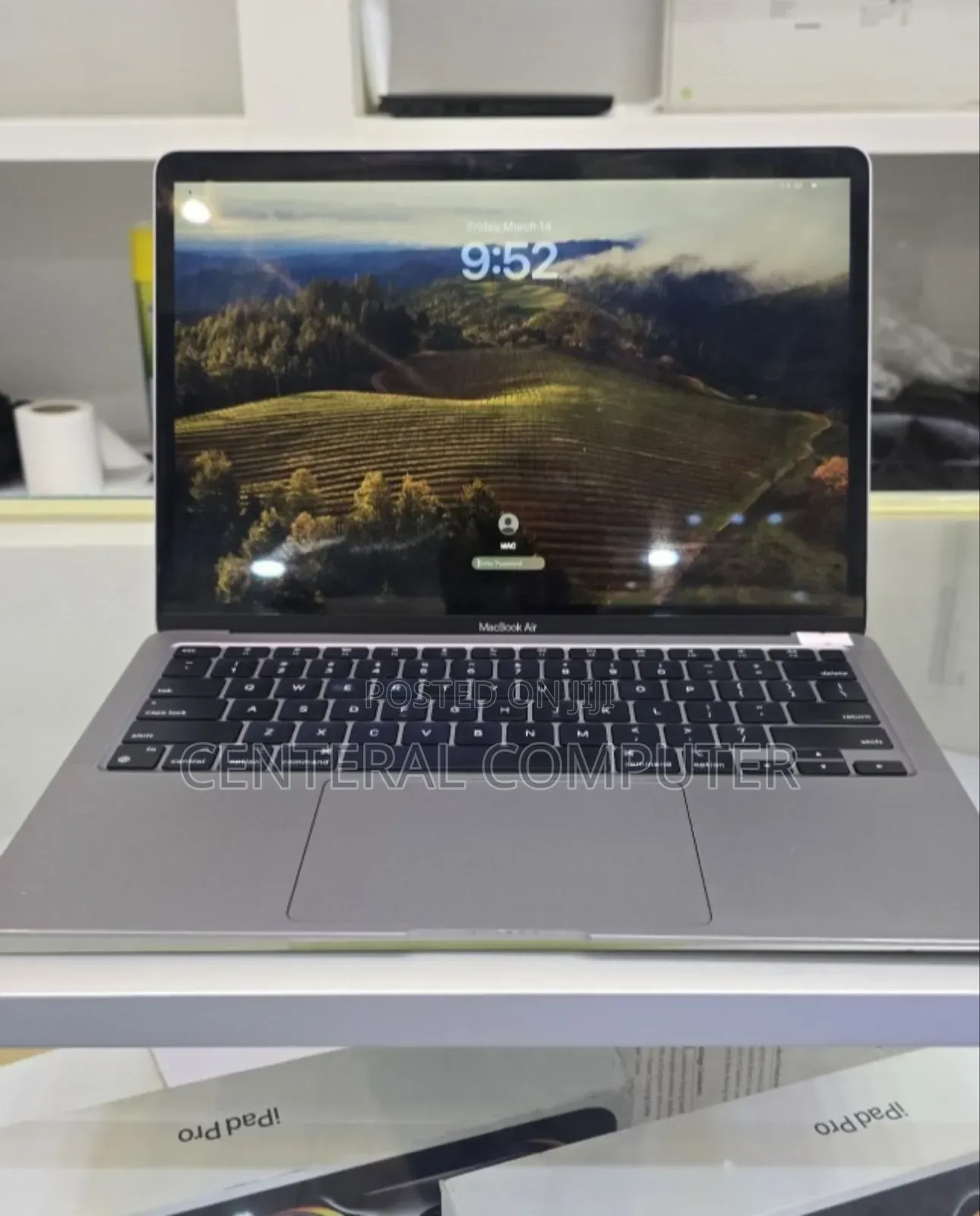 New Laptop Apple MacBook Air 2020 M1 8GB Apple M1 SSD 256GB