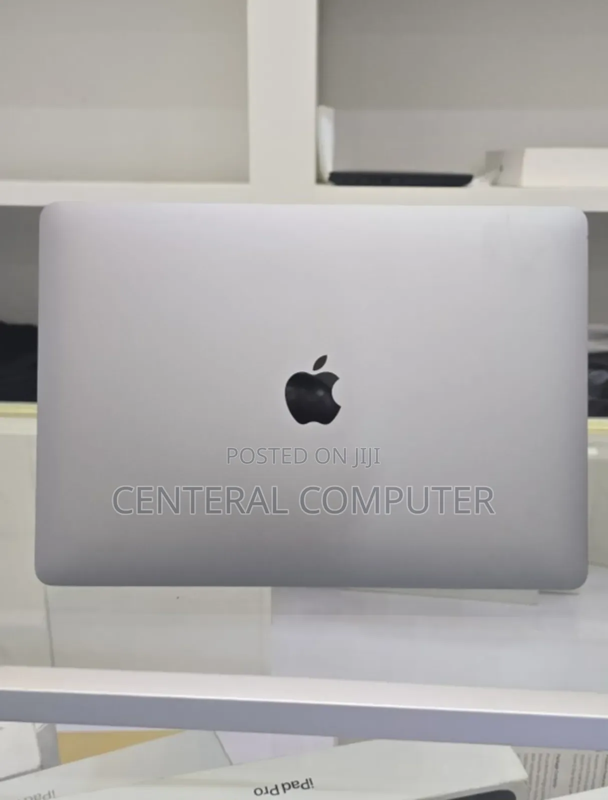 New Laptop Apple MacBook Air 2020 M1 8GB Apple M1 SSD 256GB