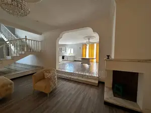 8bdrm House in Ccd, Addis Ketema for sale