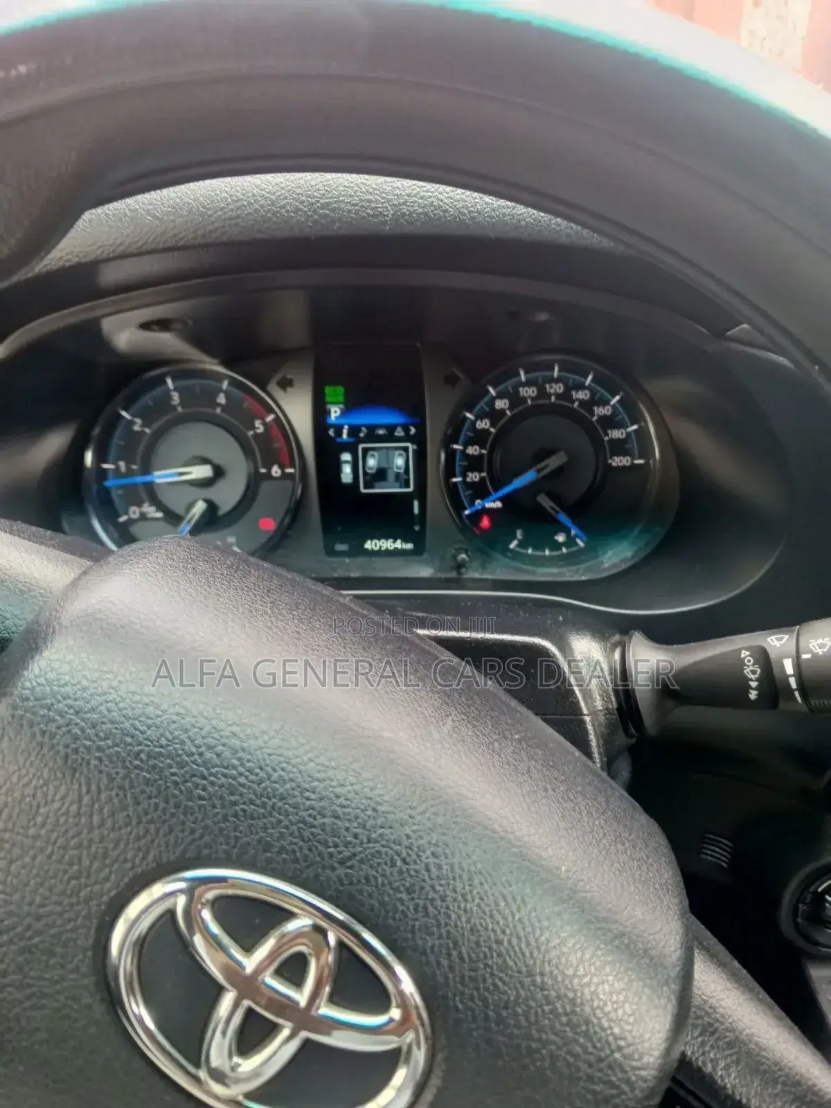 Toyota Hilux 2022 Silver