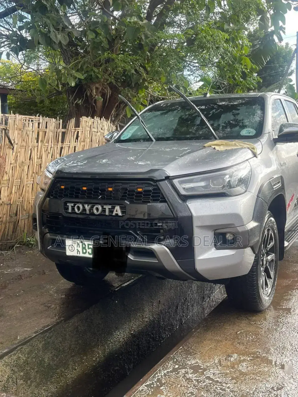 Toyota Hilux 2022 Silver