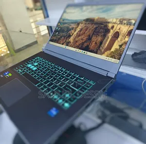 New Laptop MSI Katana 15 16GB Intel Core I7 SSD 1T