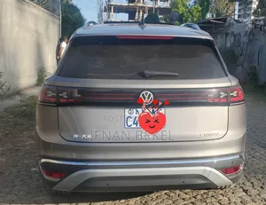 Volkswagen ID.6 2024 Gray