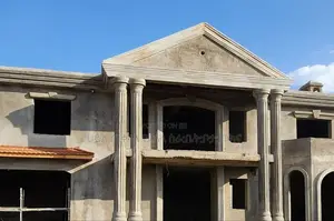 6bdrm House in ሲሲድ ርእል ስተት, Oromia-Finfinne for sale