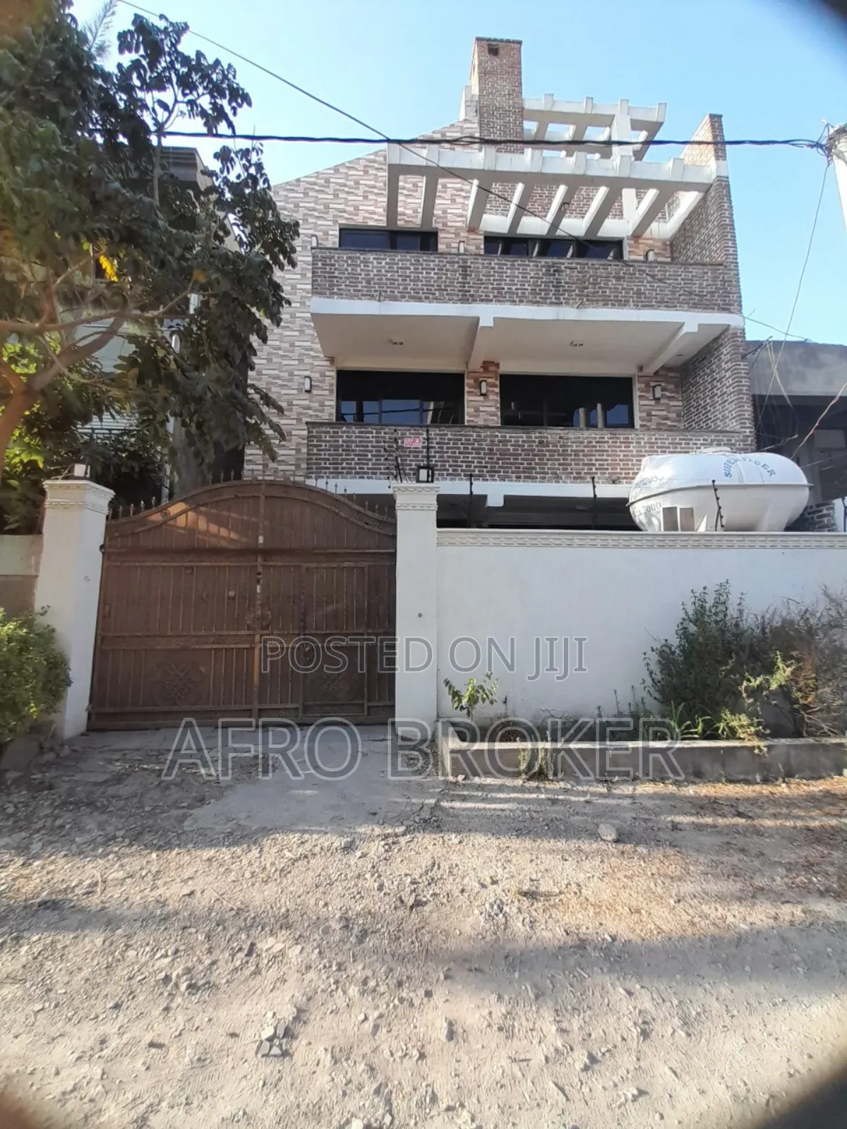 Furnished 8bdrm House in Alem Bank, Akaky Kaliti for sale