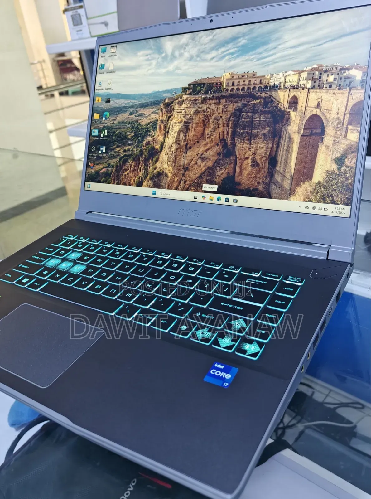 New Laptop MSI 16GB Intel Core I7 SSD 512GB