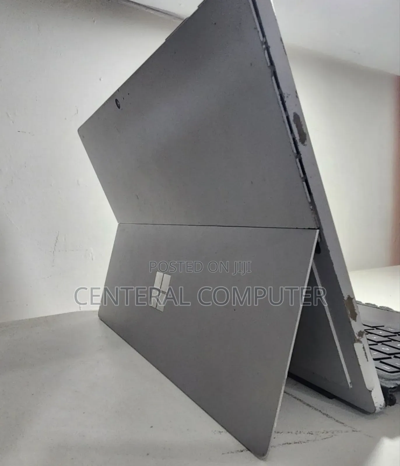 Laptop Microsoft Surface Book 2 4GB Intel Core I7 SSD 128GB