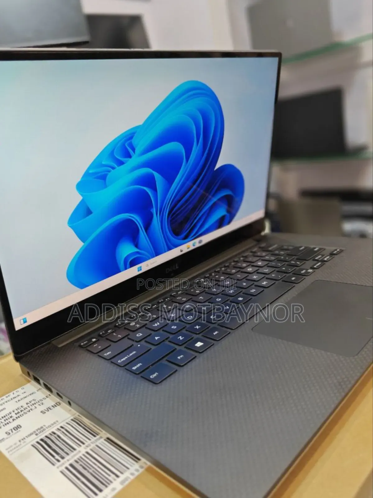 New Laptop Dell XPS 15 16GB Intel Core I5 SSD 1T