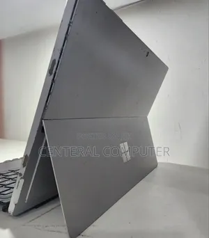 Laptop Microsoft Surface Book 2 4GB Intel Core I7 SSD 128GB