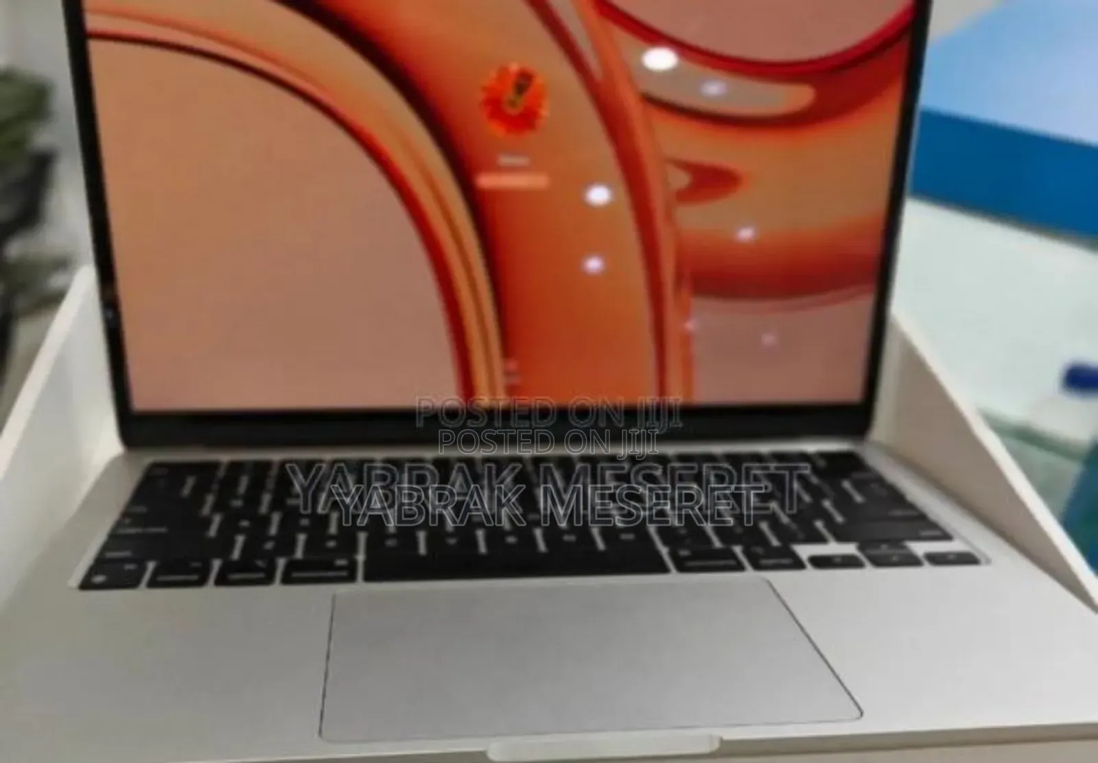 New Laptop Apple MacBook Air 2023 M2 8GB Apple M2 SSD 256GB