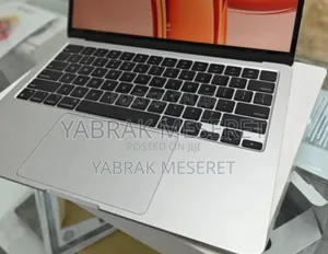 New Laptop Apple MacBook Air 2023 M2 8GB Apple M2 SSD 256GB