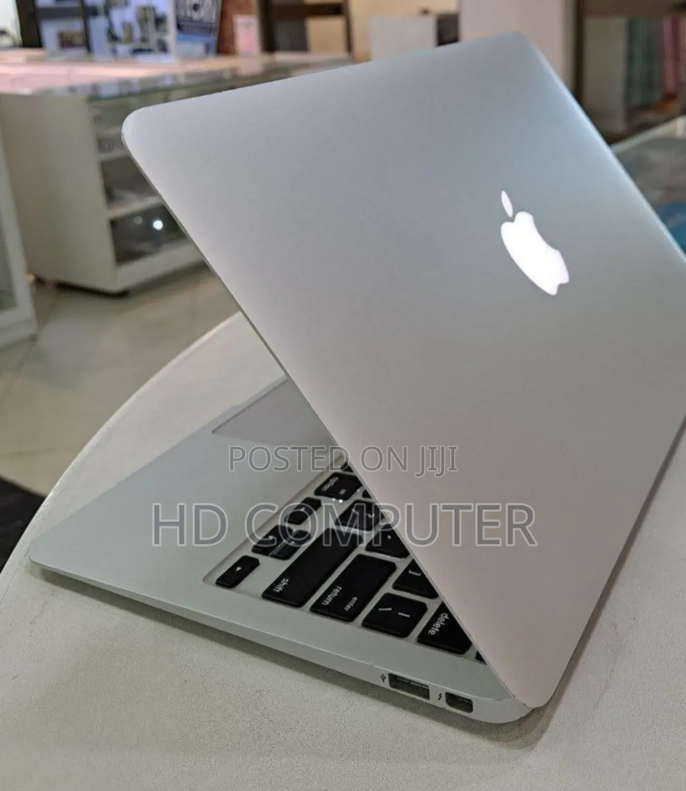 New Laptop Apple MacBook Air 2015 8GB Intel Core I5 SSD 128GB