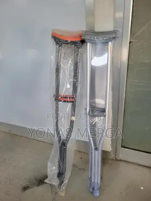 Photo - Auxiliary Crutches፶πplastic for Shoulder Abduction Ladder