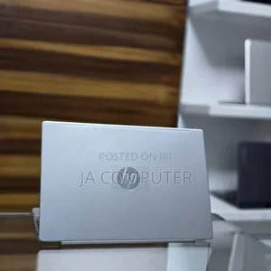 New Laptop HP Pavilion 15 8GB Intel Core I5 SSD 256GB