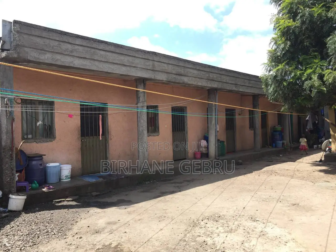 Villa House Rent Clink and for Other Business