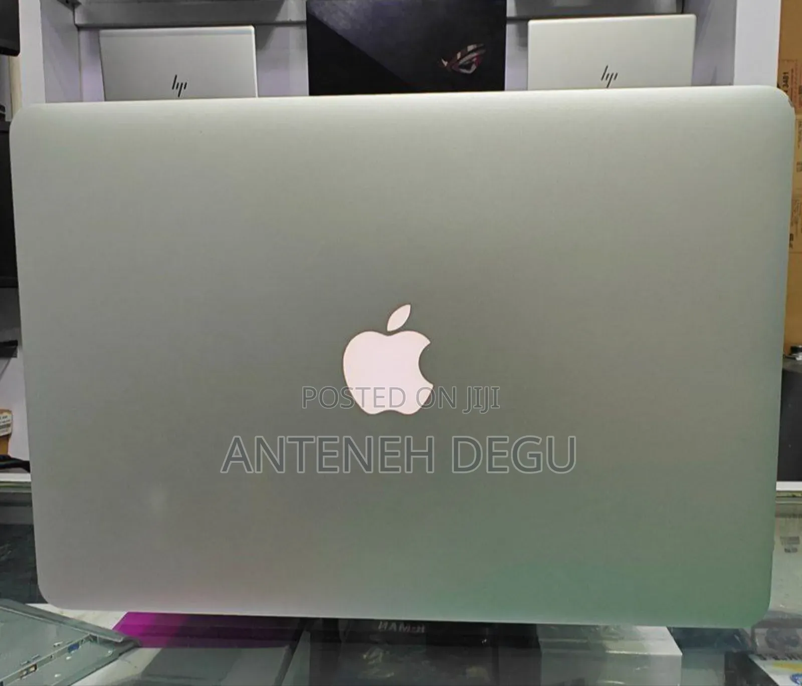 New Laptop Apple MacBook 2017 8GB Intel Core I5 SSD 128GB