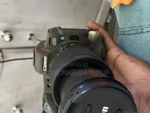 Photo - Canon Eos R. With 24-105 Mm Lens