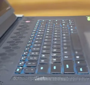 New Laptop Alienware M17x R2 16GB Intel Core I7 SSD 1T