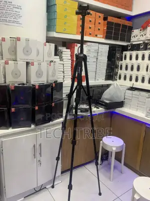 Photo - Jmary Tripod 1.79m እስከ 2m የሚረዝም ለስልክና ለካሜራ የሚሆን