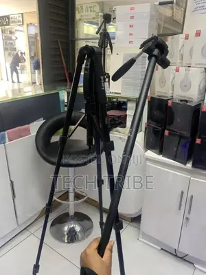 Jmary Tripod 1.79m እስከ 2m የሚረዝም ለስልክና ለካሜራ የሚሆን
