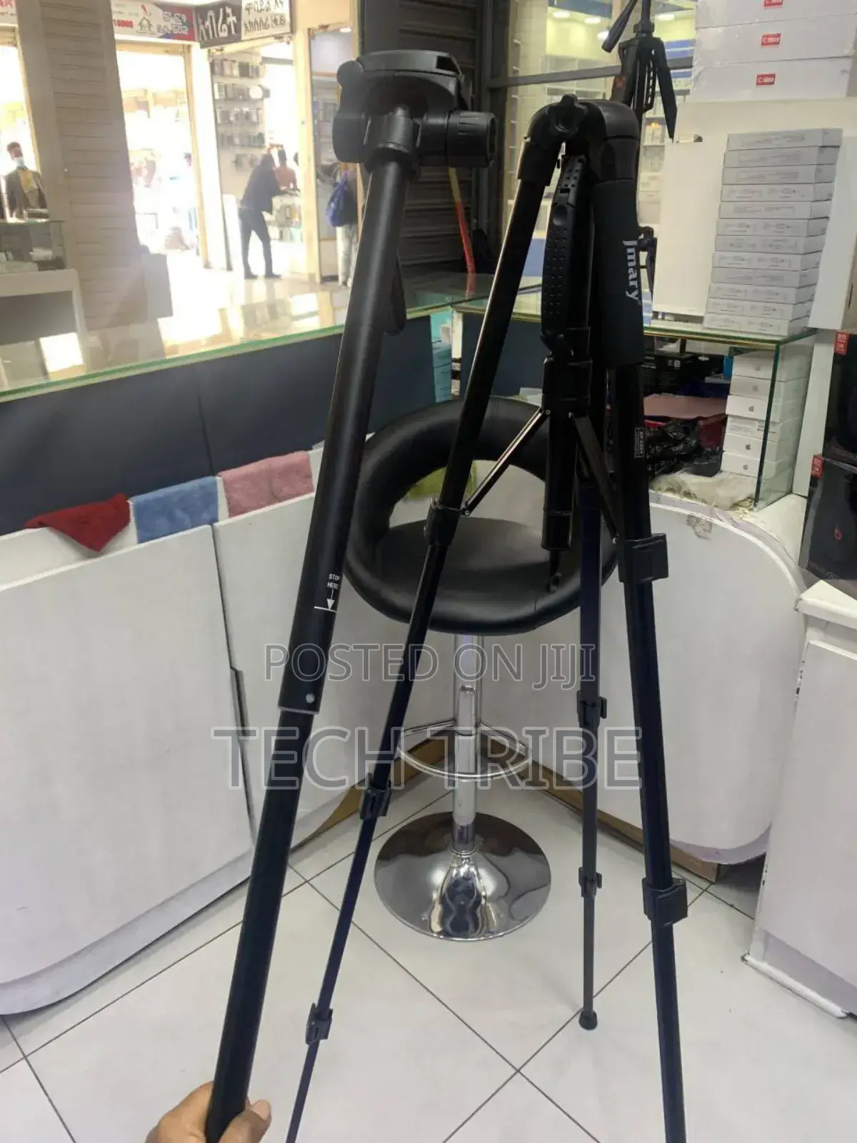 Jmary Tripod 1.79m እስከ 2m የሚረዝም ለስልክና ለካሜራ የሚሆን