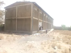 Photo - እሚከራይ መጋዘን ምርጥ ቦታ ይደውሉ