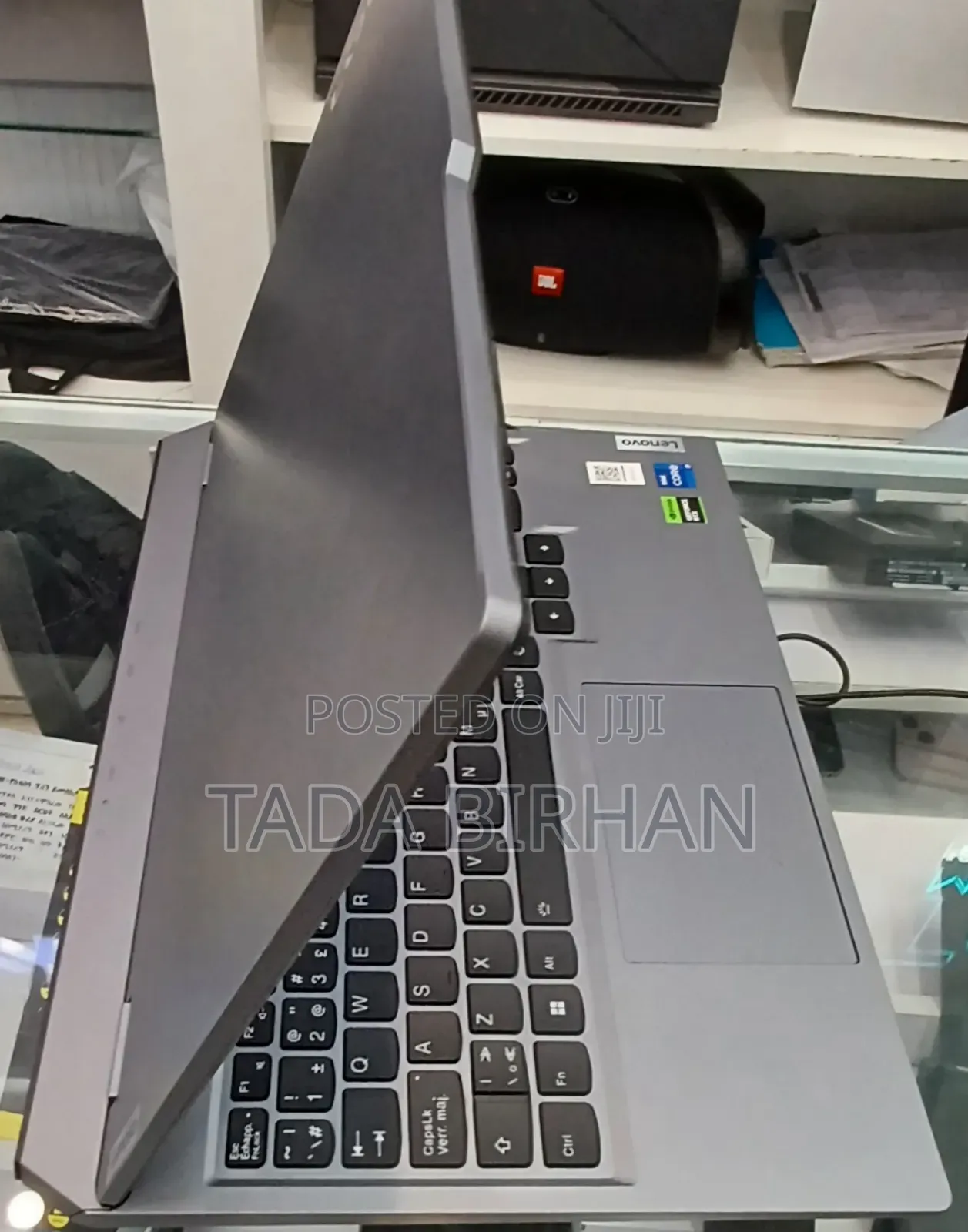 New Laptop Lenovo LOQ 15ARP9 16GB Intel Core I7 SSD 512GB