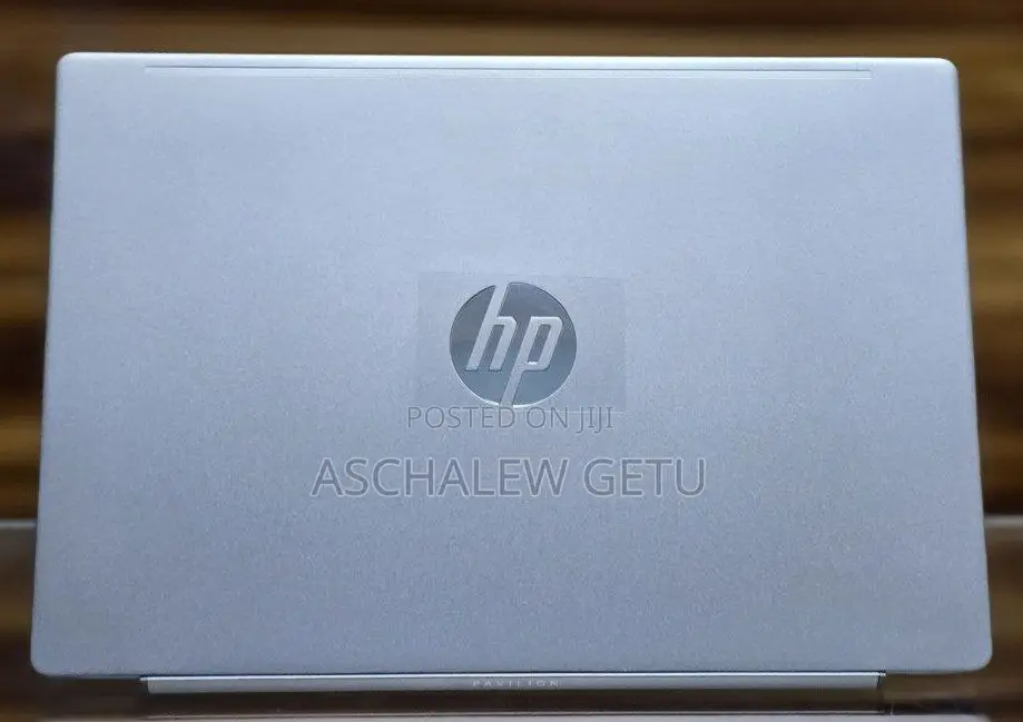 New Laptop HP Pavilion 11 8GB Intel Core I5 SSD 256GB