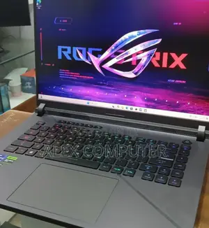 New Laptop Asus ROG Strix G15 32GB Intel Core I9 SSD 1T