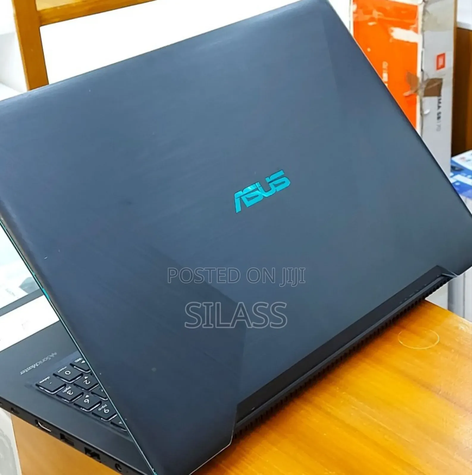 New Laptop Asus VivoBook 15 X505BA 16GB Intel Core I7 HDD+SSD 1T