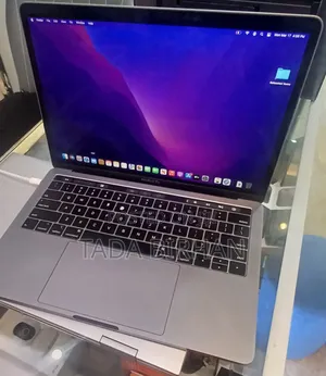 New Laptop Apple MacBook Pro 2019 16GB Intel Core I7 SSD 256GB