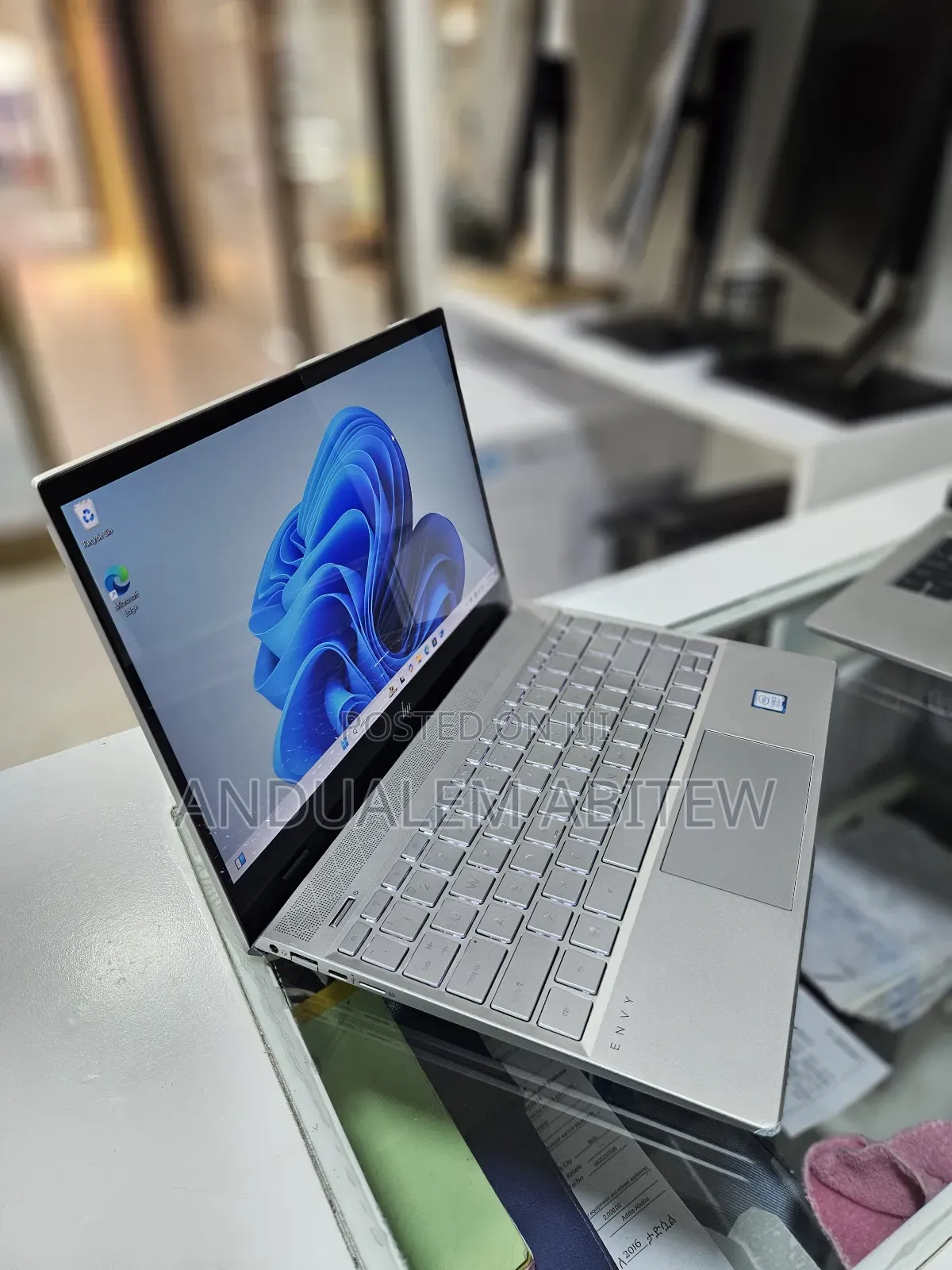 New Laptop HP Envy 13 8GB Intel Core I5 SSD 512GB