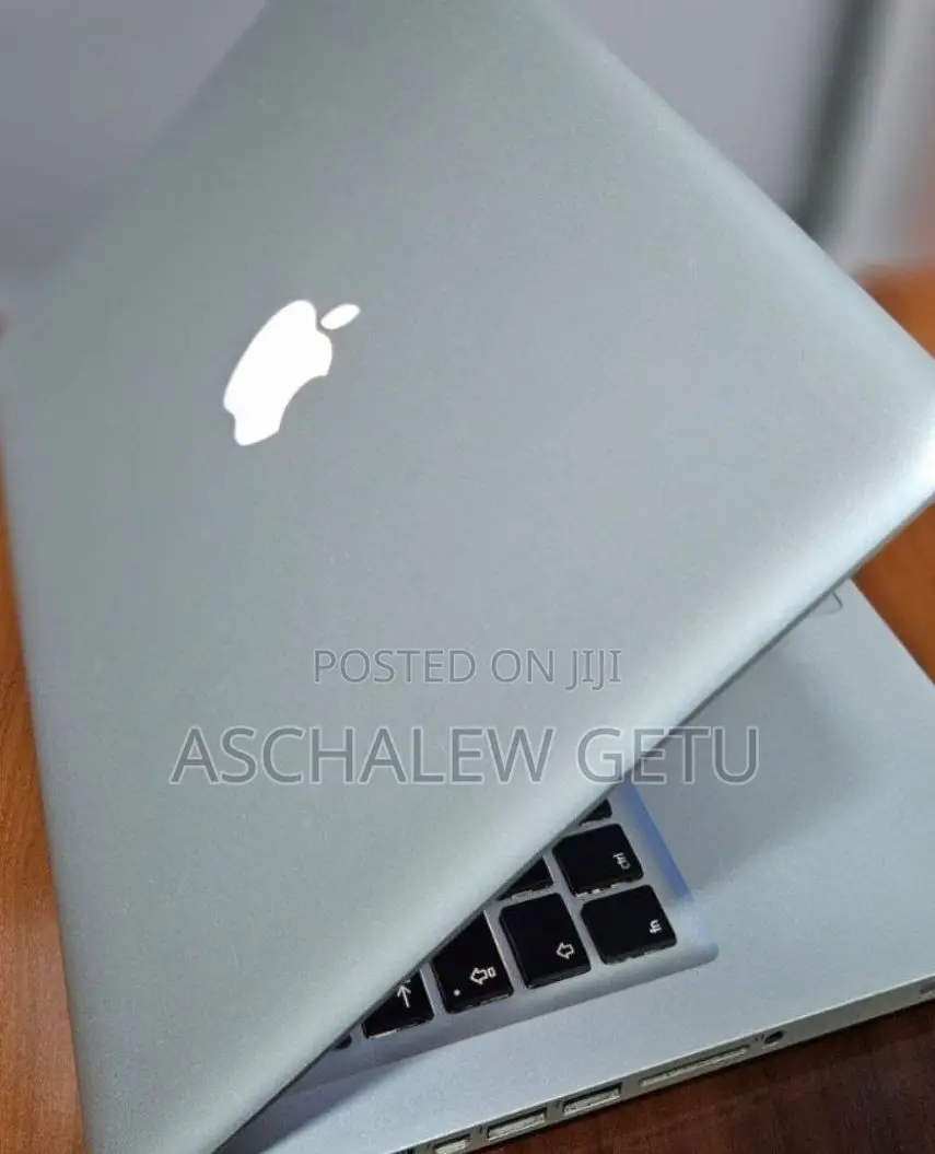 New Laptop Apple MacBook Pro M1 4GB Intel Core I5 SSD 256GB