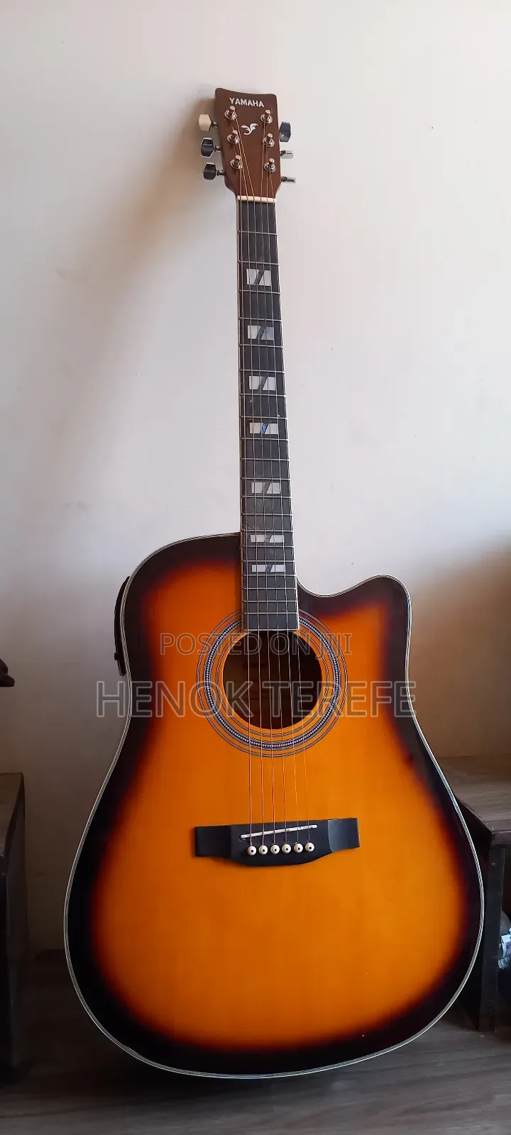 Yamaha Guitar
