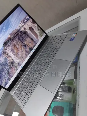 New Laptop HP Pavilion 15 16GB Intel Core I7 SSD 512GB