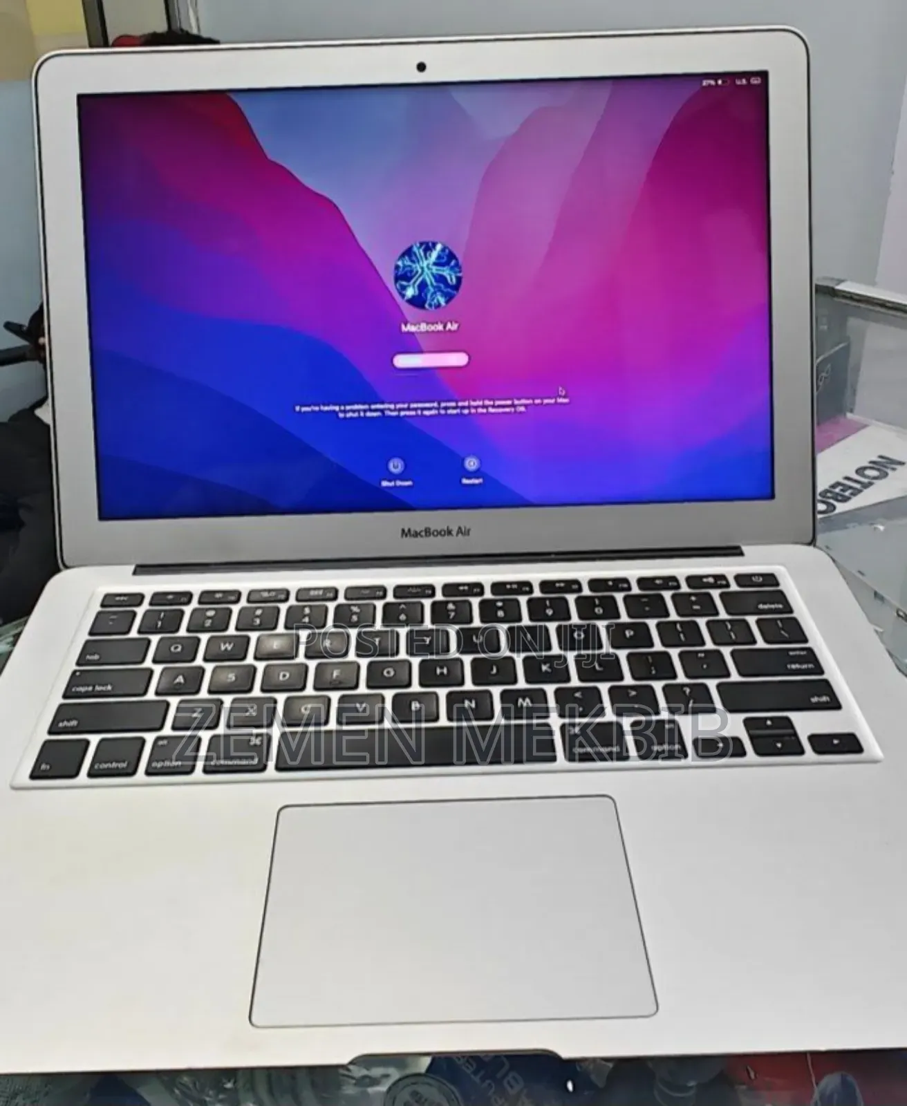 New Laptop Apple MacBook Air 2017 8GB Intel Core I5 SSD 128GB