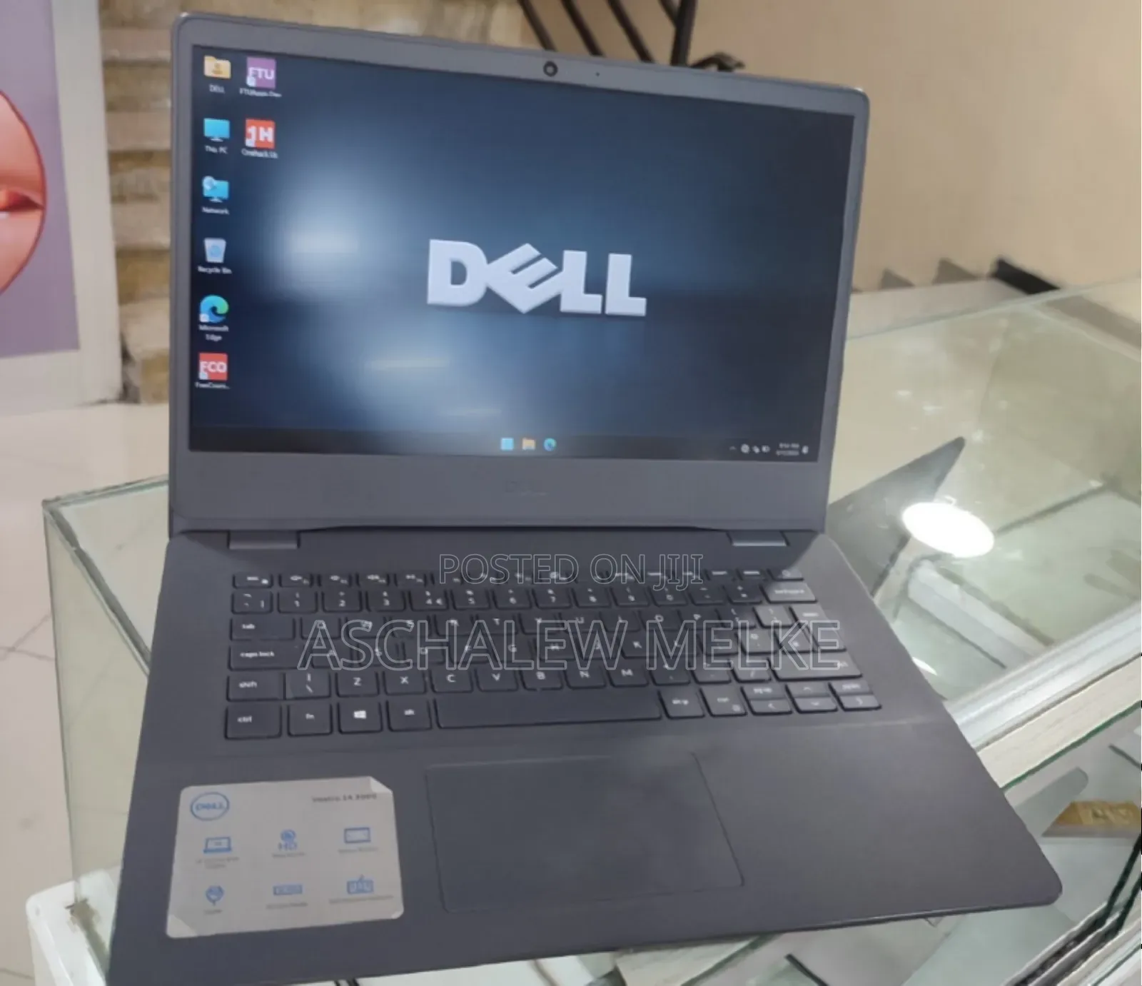 New Laptop Dell Vostro 14 3000 8GB Intel Core I5 SSD 256GB