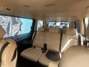 Hyundai Staria 2022 Gray