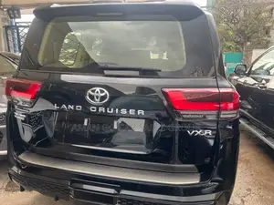 New Toyota Land Cruiser 2023 Black