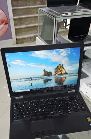 Photo - New Laptop Dell Precision 15 3520 16GB Intel Core I7 SSD 512GB