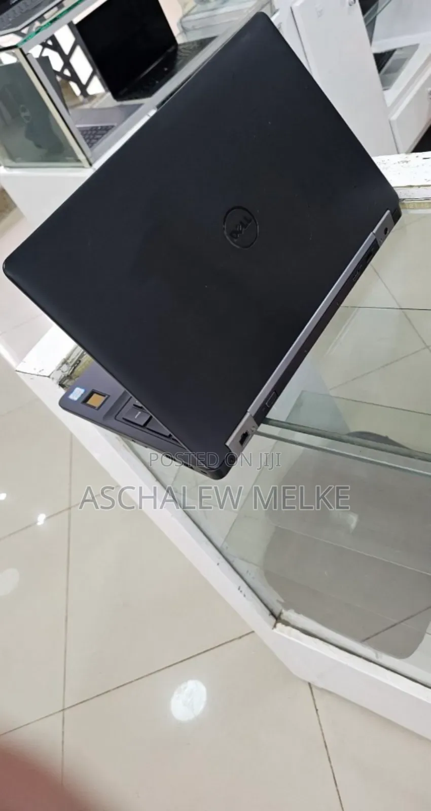 New Laptop Dell Precision 15 3520 16GB Intel Core I7 SSD 512GB