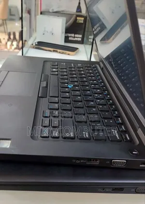 New Laptop Dell Latitude 5310 16GB Intel Core I7 SSD 256GB