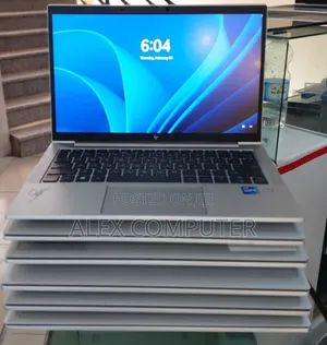 New Laptop HP EliteBook 830 G8 8GB Intel Core I5 SSD 512GB