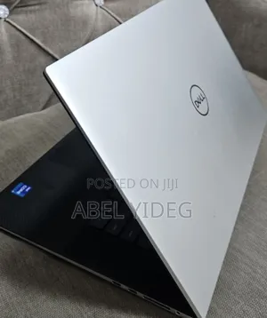 New Laptop Dell XPS 15 32GB Intel Core I7 SSD 1T