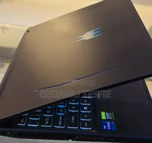 New Laptop HP 16GB Intel Core I7 SSD 1T