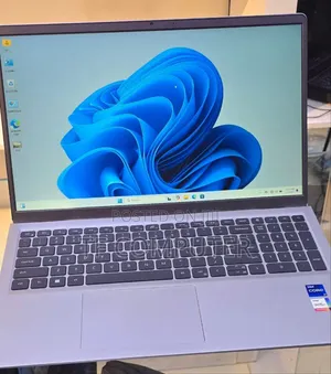 New Laptop Dell 16GB Intel Core I7 SSD 512GB