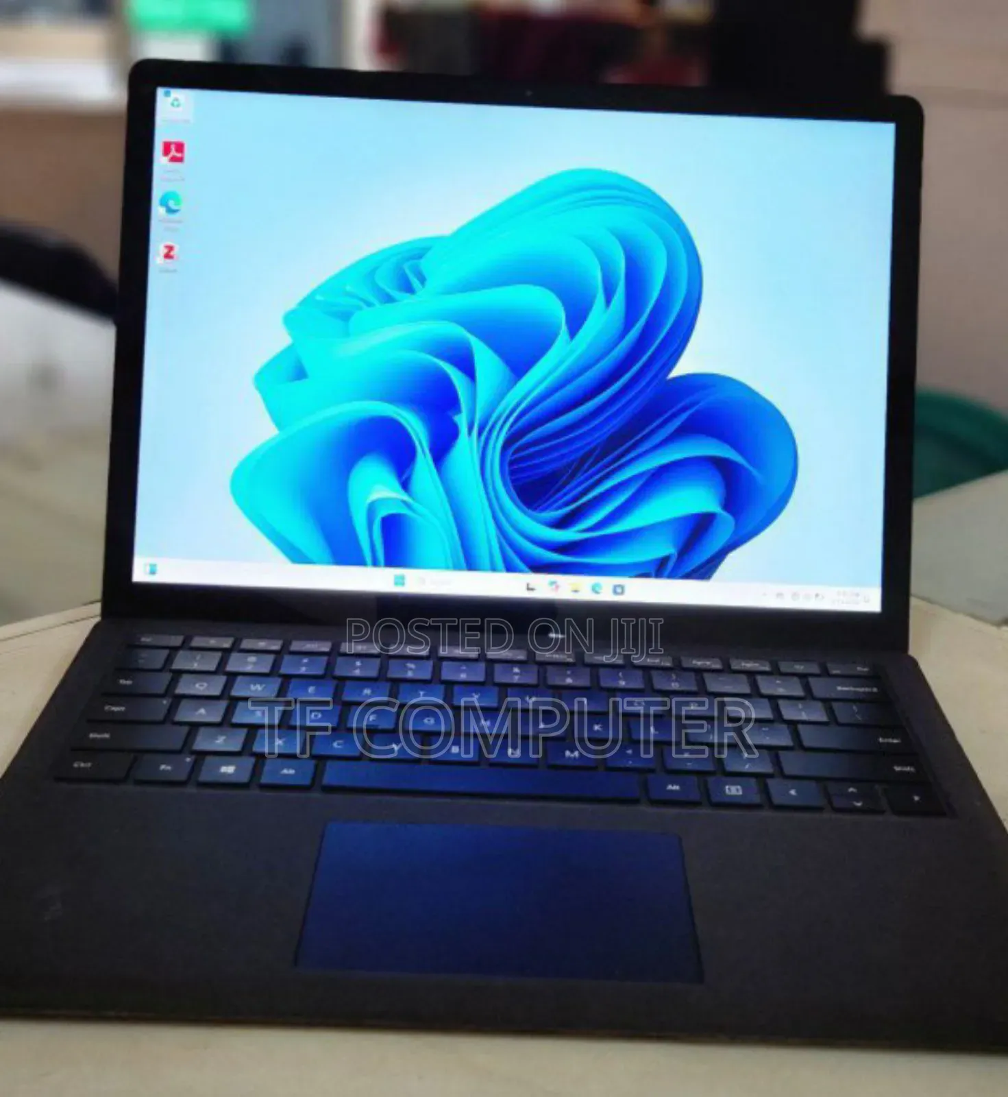 New Laptop Microsoft Surface 16GB Intel Core I7 SSD 512GB