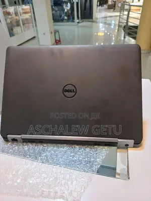 New Laptop Dell XPS 15 8GB Intel Core I7 SSD 256GB