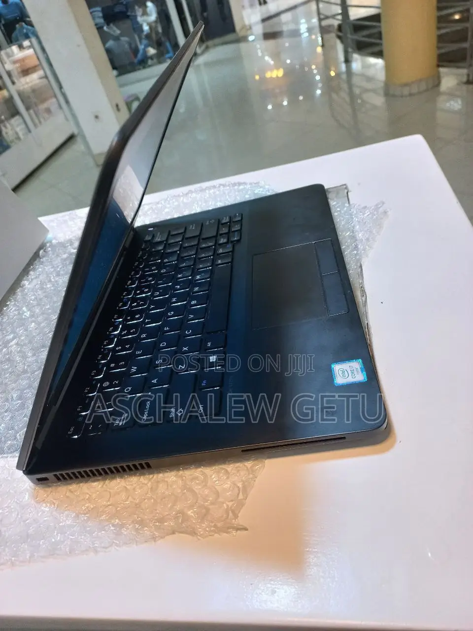 New Laptop Dell XPS 15 8GB Intel Core I7 SSD 256GB