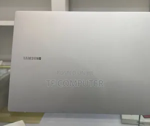 New Laptop Samsung 4GB Qualcomm Snapdragon X Plus SSD 128GB